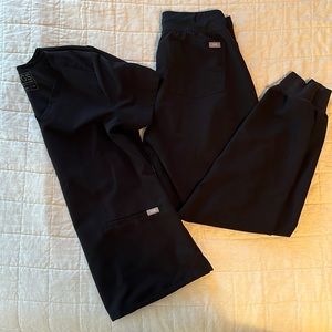 Black figs scrubs XS